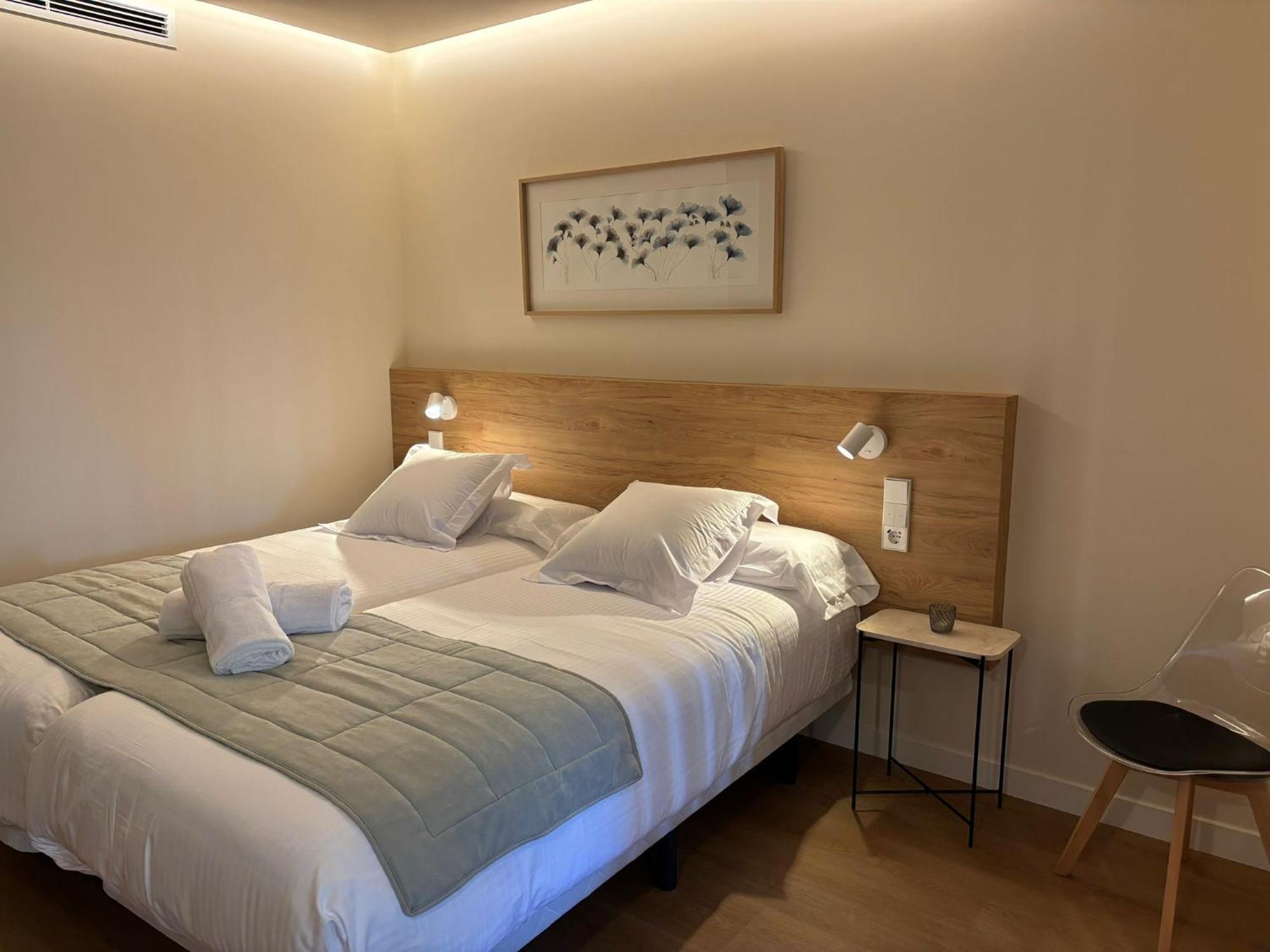 Apartamentos Joaquin Costa Santander Extérieur photo
