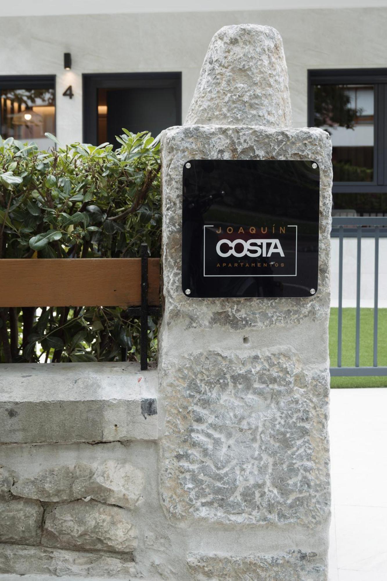 Apartamentos Joaquin Costa Santander Extérieur photo