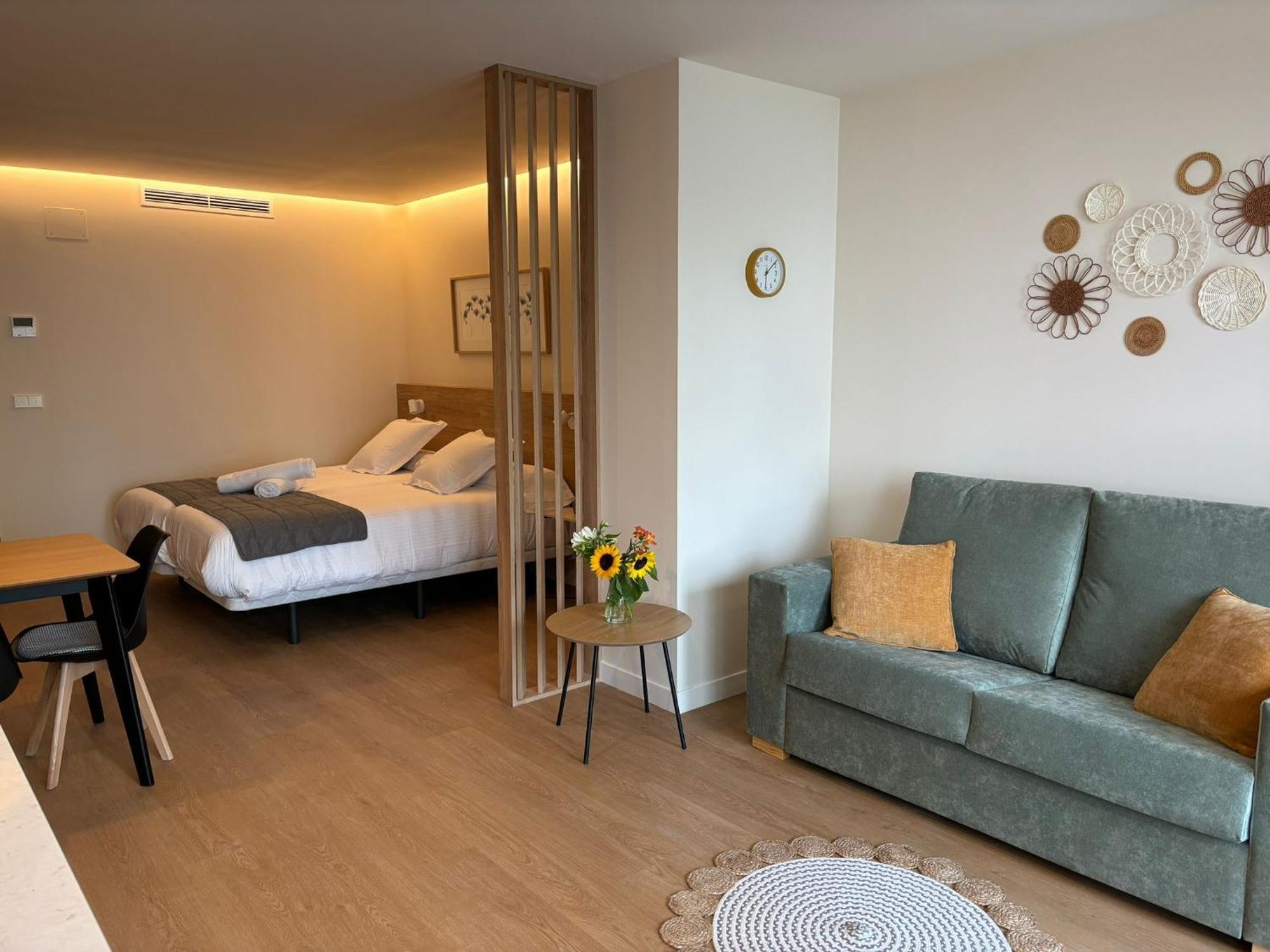Apartamentos Joaquin Costa Santander Extérieur photo